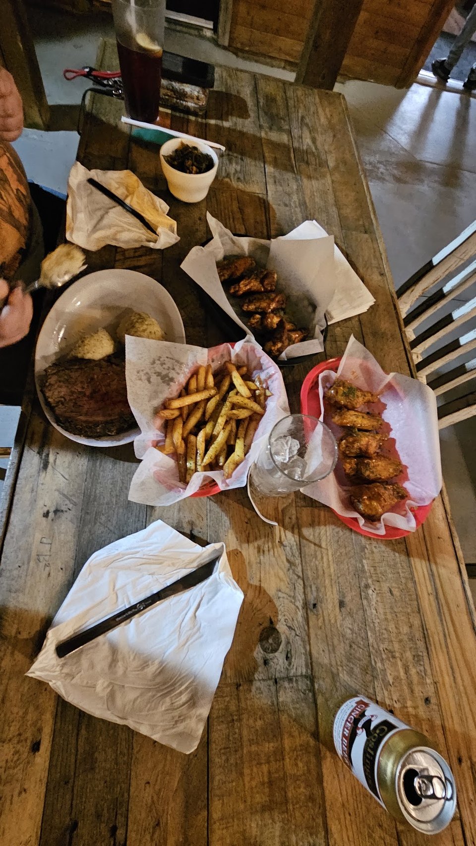 Bar and grill menu with fried appetizers.